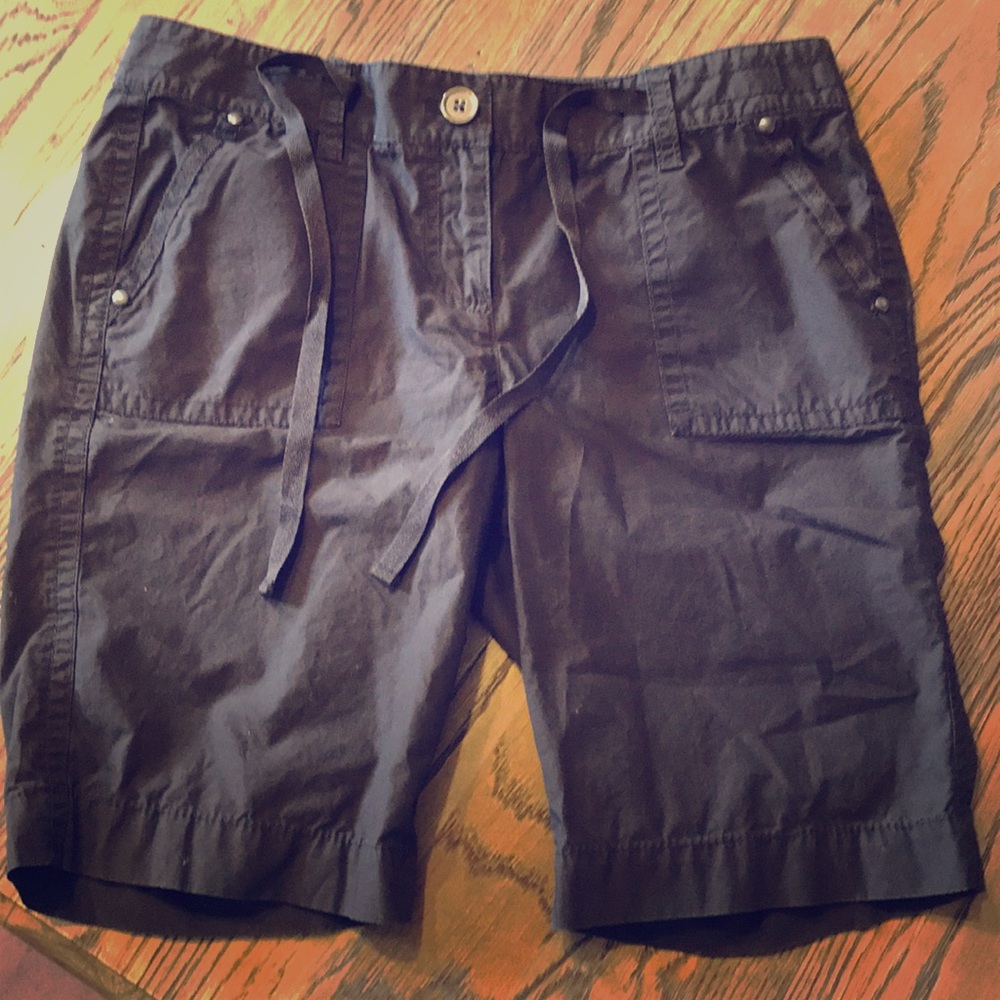 4P Ann Taylor Petite Brown long shorts
